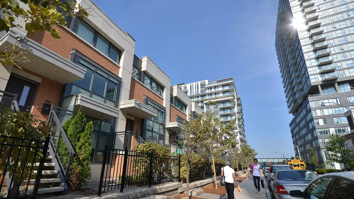 Buying a Home in Canada as a Newcomer: Mortgages, Down Payments and Rules