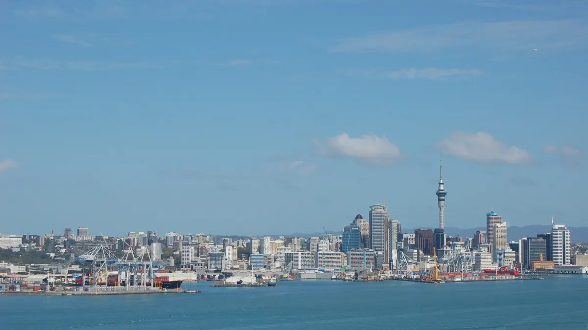 New Zealand Skilled Migrant Category 2027: Points and Green List