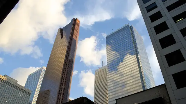 How to Open a Bank Account in Canada as a Newcomer (2027 Guide)